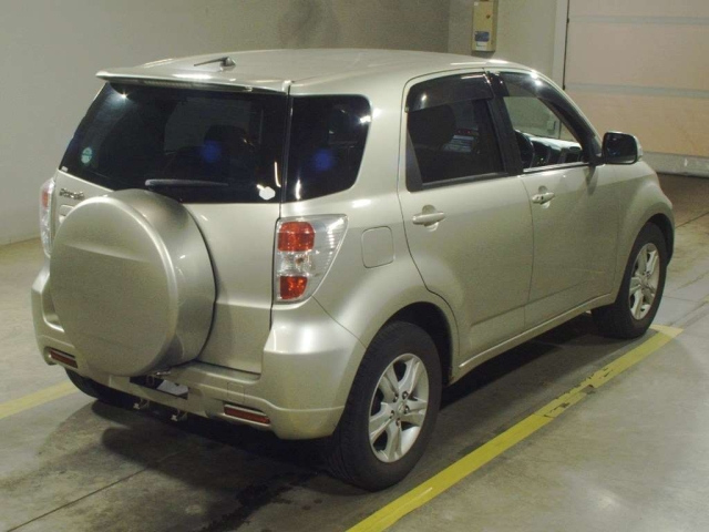 TOYOTA RUSH 2013