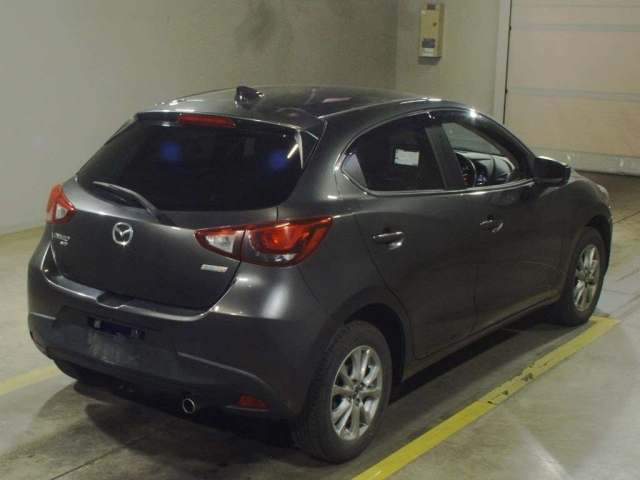 MAZDA DEMIO 2017
