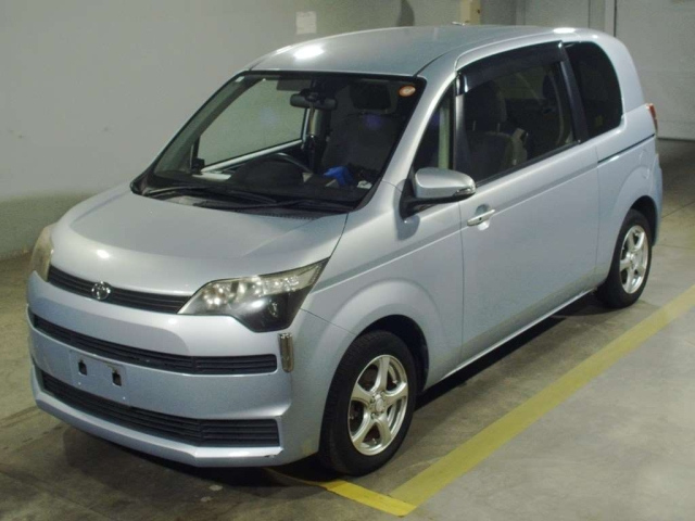 TOYOTA SPADE 2013