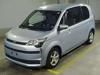 TOYOTA SPADE 2013