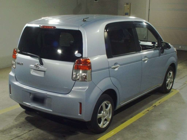 TOYOTA SPADE 2013