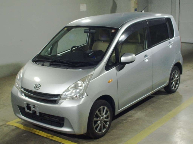 DAIHATSU MOVE 2012