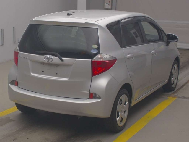 TOYOTA RACTIS 2010
