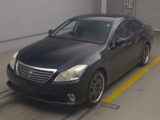 TOYOTA CROWN 2010