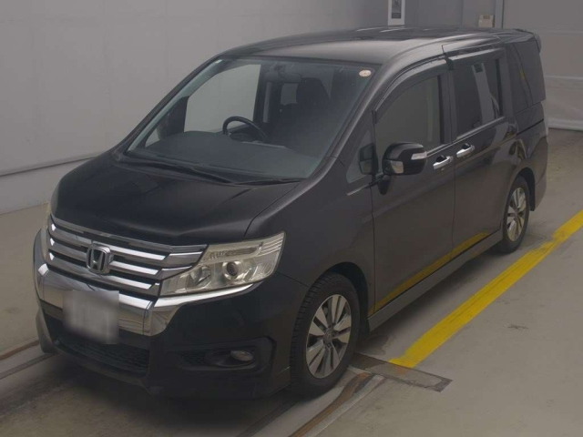 HONDA STEP WAGON 2014
