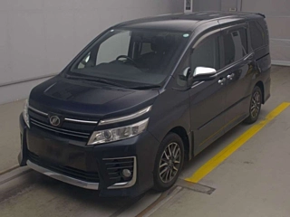 TOYOTA VOXY 2015