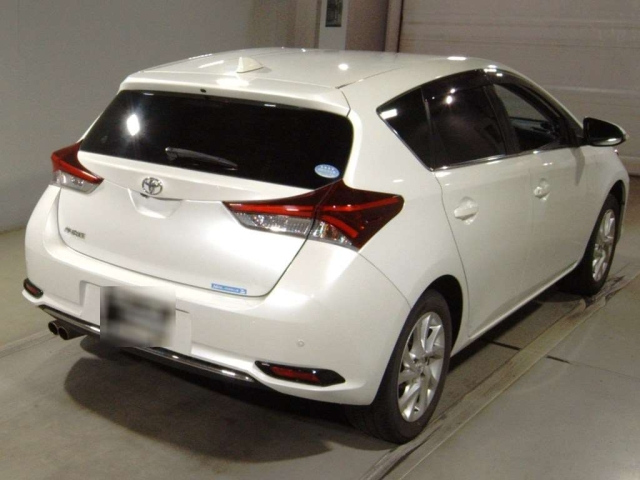 TOYOTA AURIS 2015
