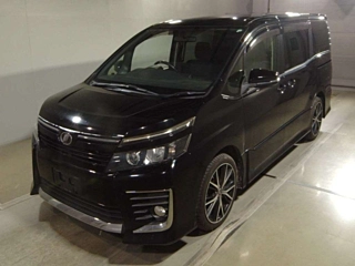 TOYOTA VOXY 2014