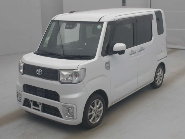 TOYOTA PIXIS MEGA 2020