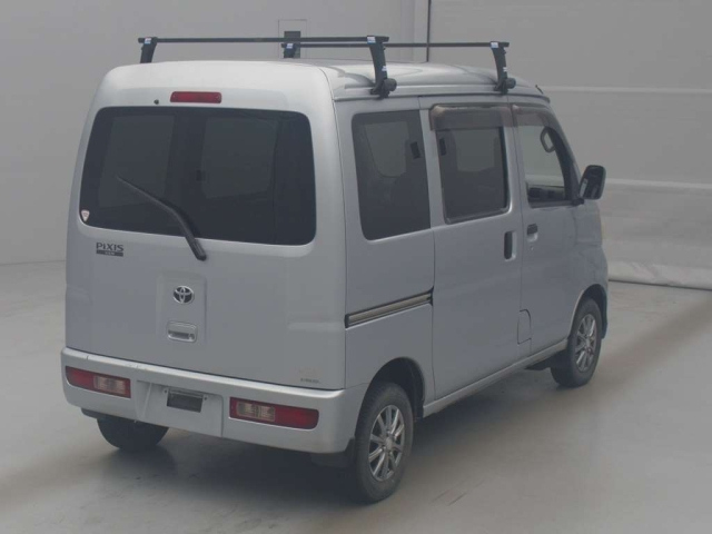TOYOTA PIXIS VAN 2013