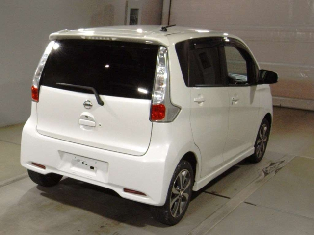 NISSAN DAYZ 2013