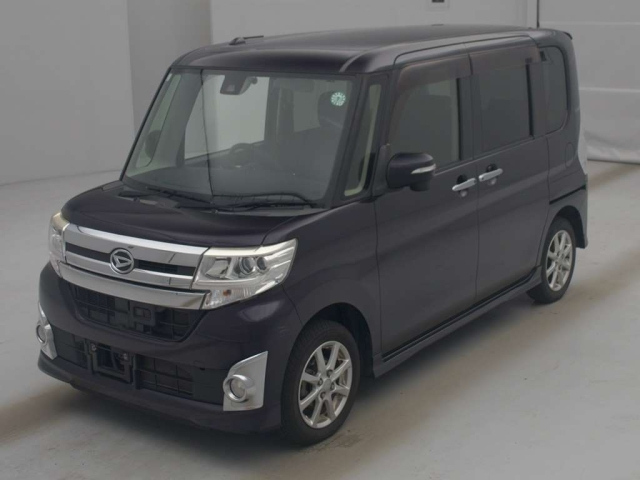 DAIHATSU TANTO 2015
