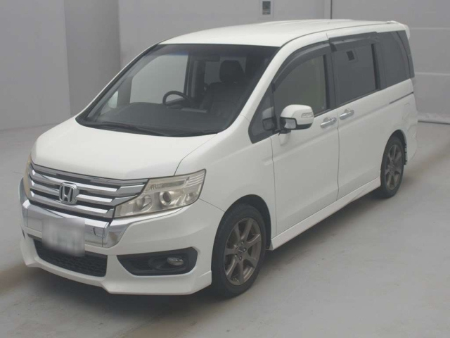 HONDA STEP WAGON 2013