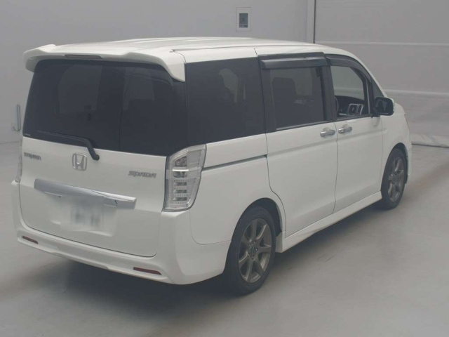 HONDA STEP WAGON 2013