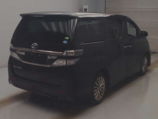 TOYOTA VELLFIRE 2013