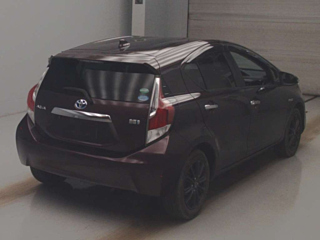 TOYOTA AQUA 2016