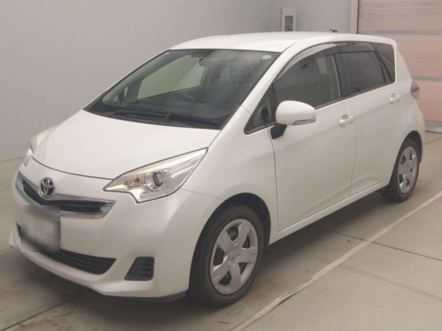 TOYOTA RACTIS 2015