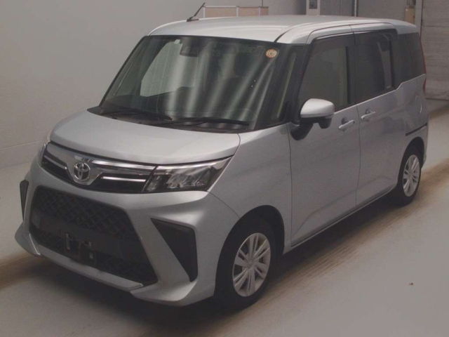 TOYOTA ROOMY 2023
