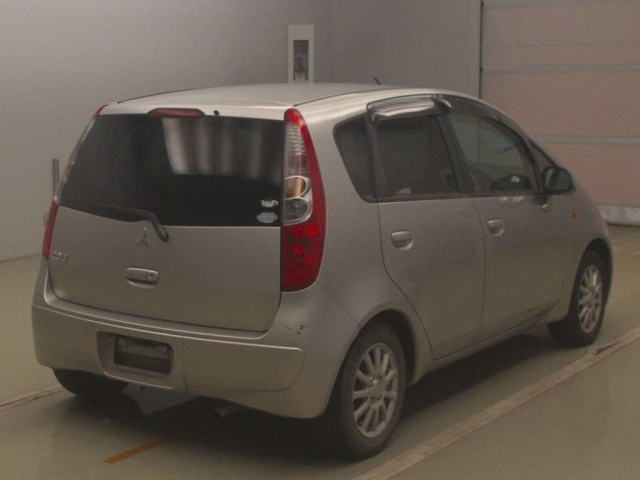 MITSUBISHI COLT 2008