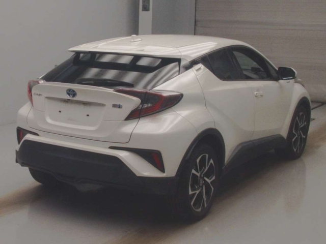 TOYOTA C-HR 2017