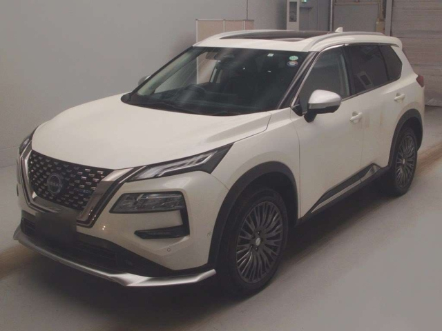 NISSAN X-TRAIL 2023