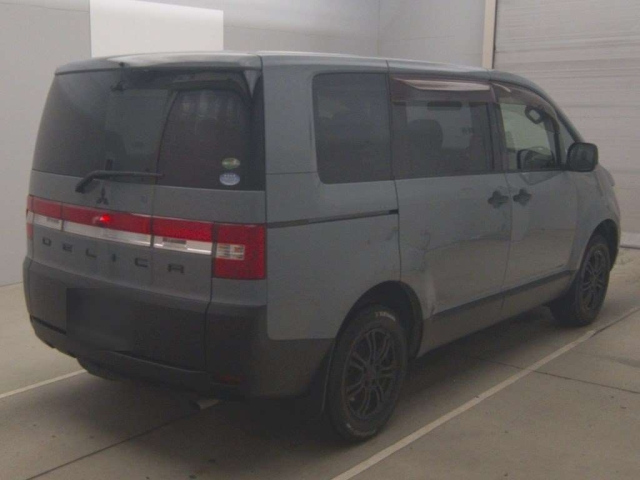 MITSUBISHI DELICA D5 2017