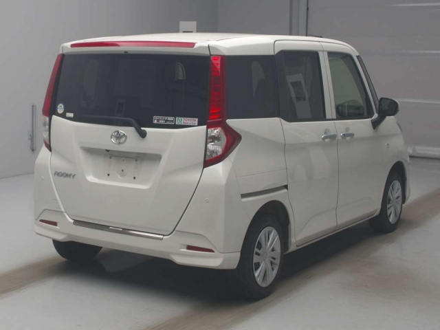 TOYOTA ROOMY 2022