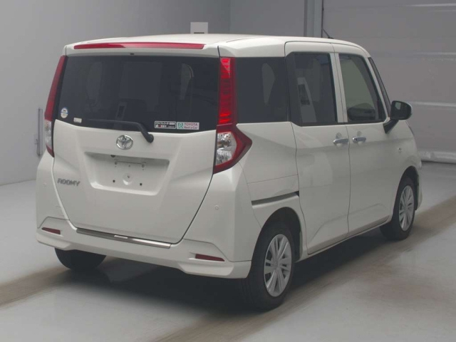 TOYOTA ROOMY 2022
