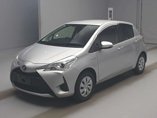 TOYOTA VITZ 2018