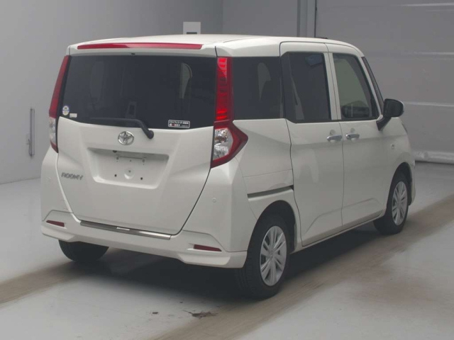 TOYOTA ROOMY 2022