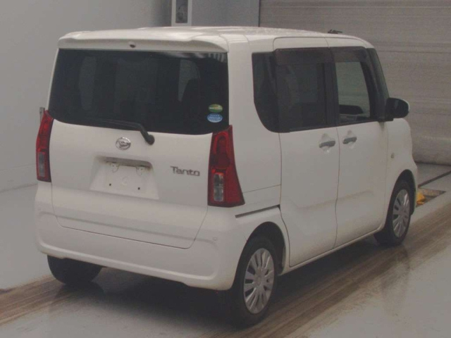 DAIHATSU TANTO 2020