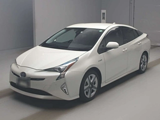 TOYOTA PRIUS 2018