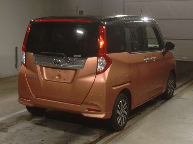 TOYOTA ROOMY 2019