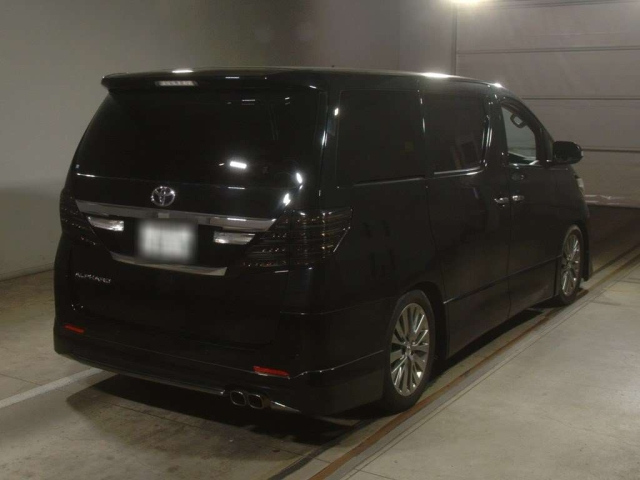 TOYOTA ALPHARD 2013