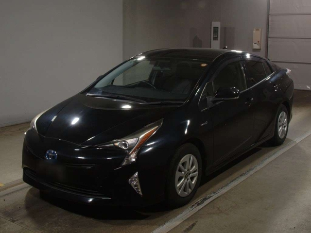 TOYOTA PRIUS 2016