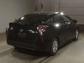 TOYOTA PRIUS 2016