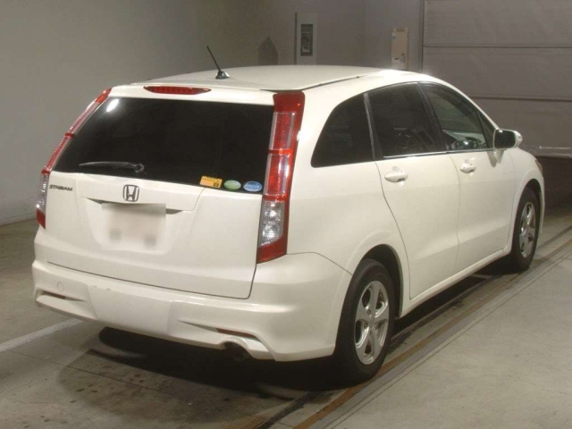 HONDA STREAM 2010