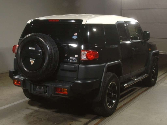 TOYOTA FJ CRUISER 2013