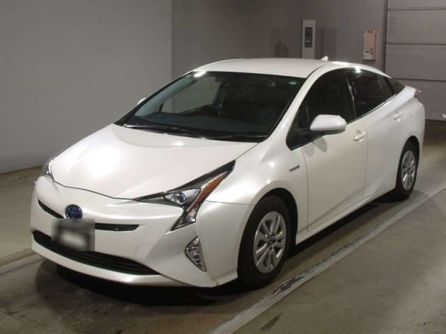 TOYOTA PRIUS 2018