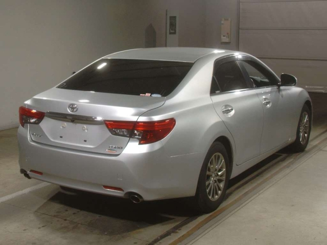 TOYOTA MARK X 2015