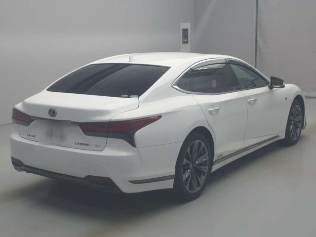 LEXUS LS 2021