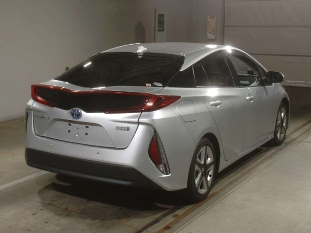 TOYOTA PRIUS PHV 2017