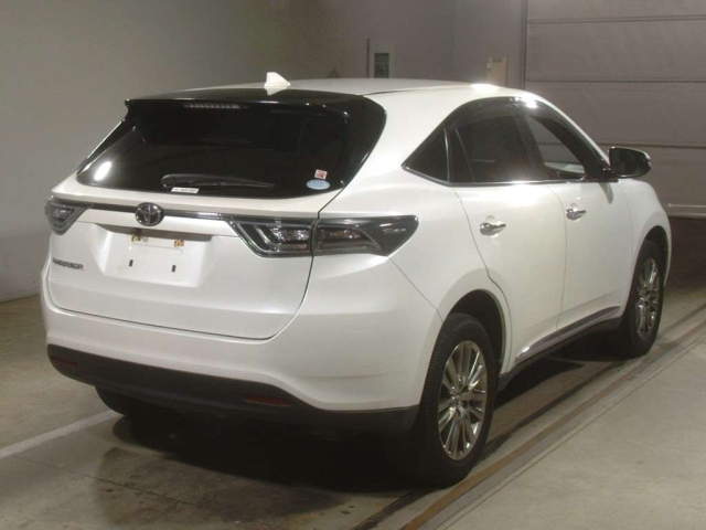 TOYOTA HARRIER 2014