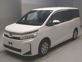 TOYOTA VOXY 2019