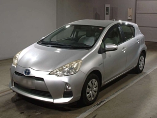 TOYOTA AQUA 2012