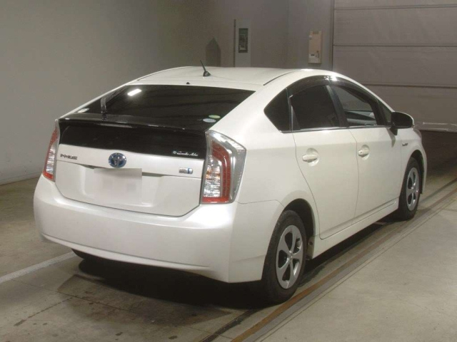 TOYOTA PRIUS 2014