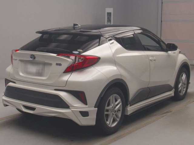 TOYOTA C-HR 2019