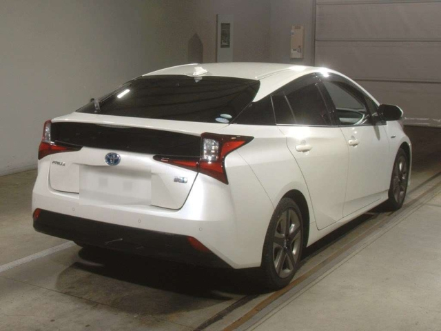 TOYOTA PRIUS 2019