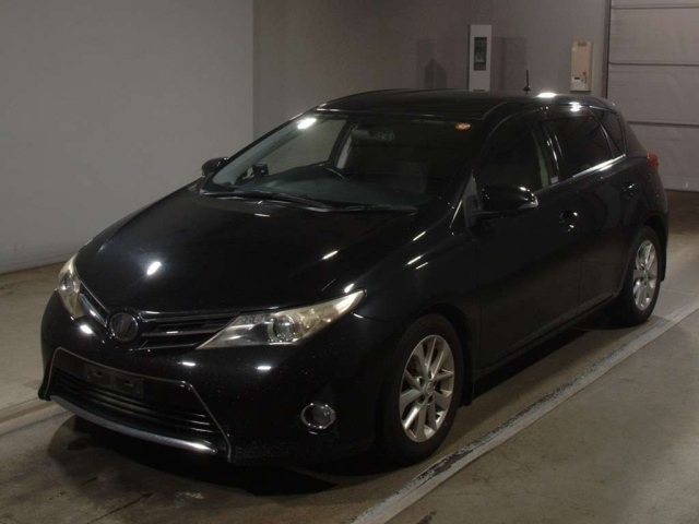 TOYOTA AURIS 2014