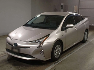 TOYOTA PRIUS 2016